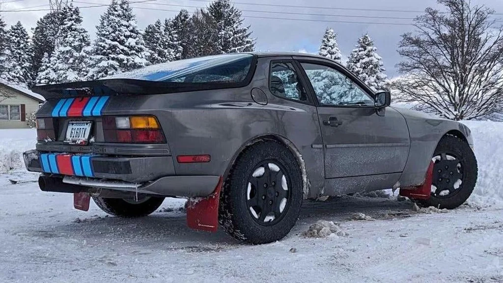 Świetne auta na sprzedaż: Mitsubishi i Porsche