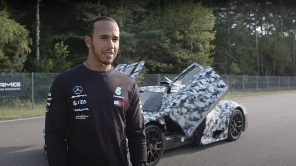 Lewis Hamilton: Klasická auta nad hyperautomobily