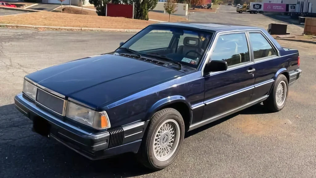 Volvo 780 Bertone Coupe z 1989 roku za 12 000$