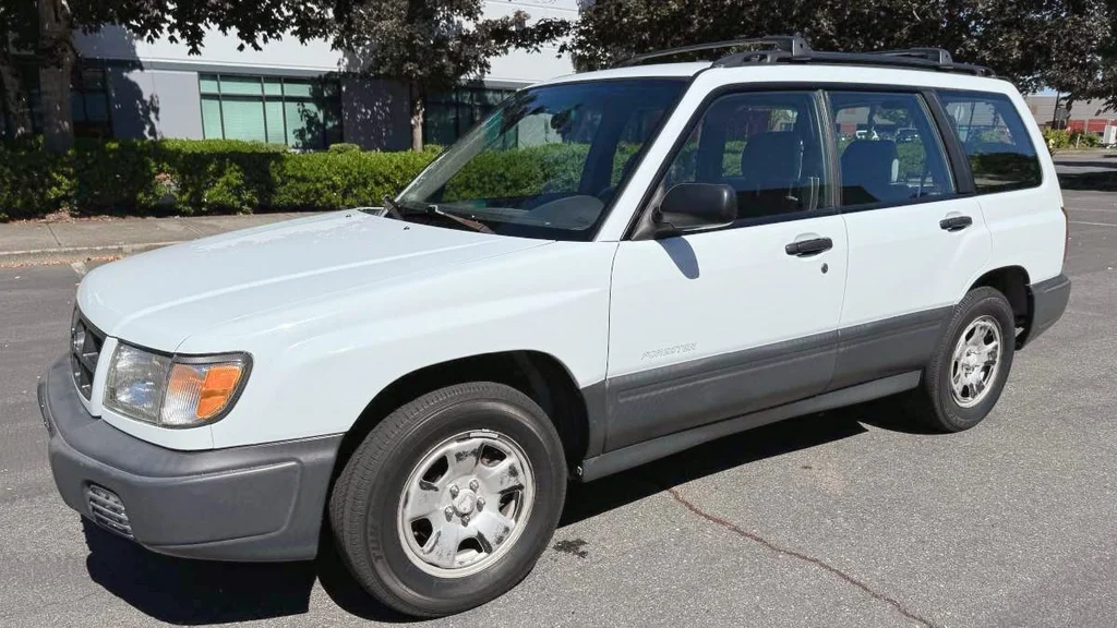 2000 Subaru Forester za 8000 dolarů