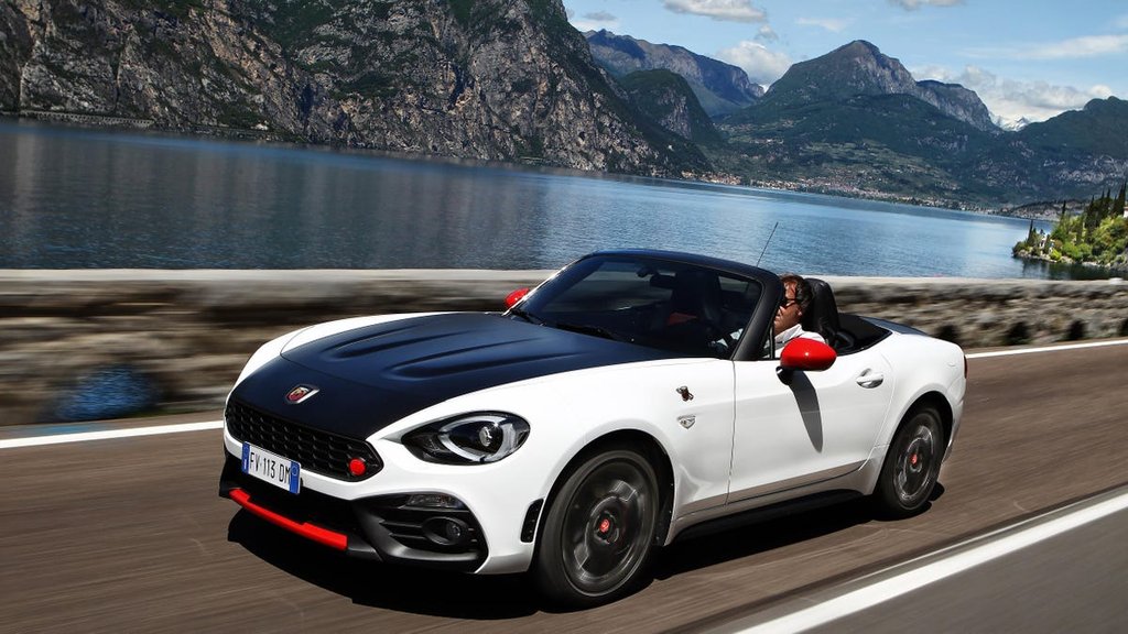 Recall Fiat 124 Spider - Problemy z poduszkami