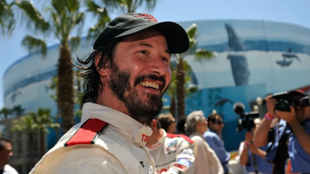 Keanu Reeves wraca do wyścigów na Indy!