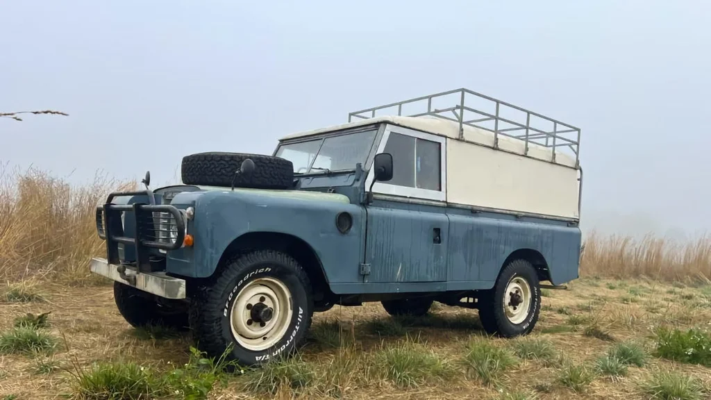 Koupili byste Land Rover 109 za 13500$?