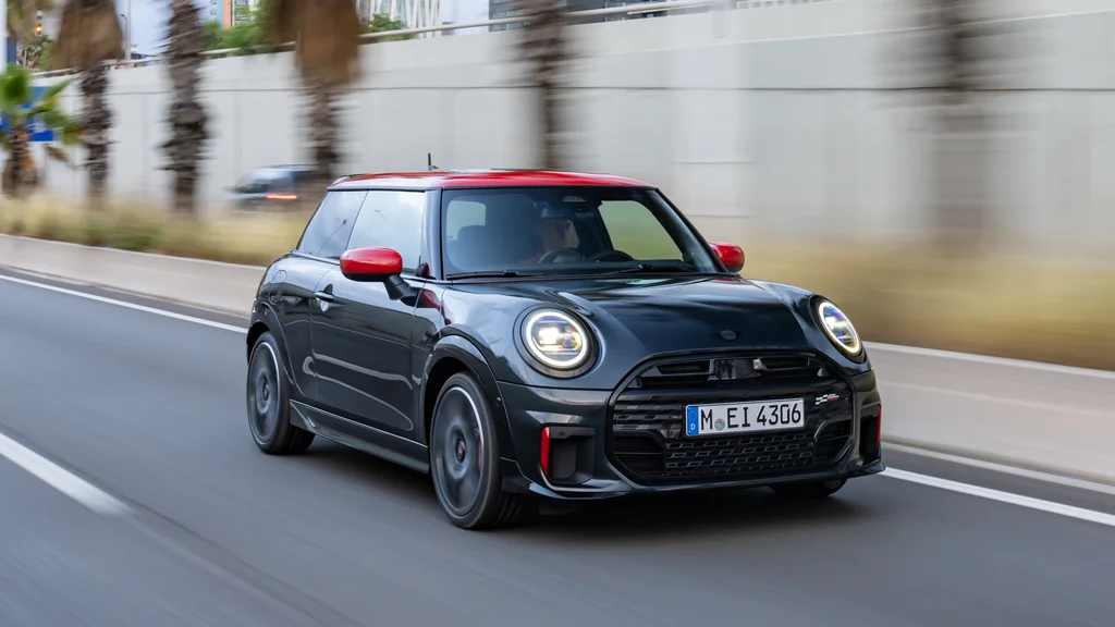 2025 Mini John Cooper Works: Novinky a výkon